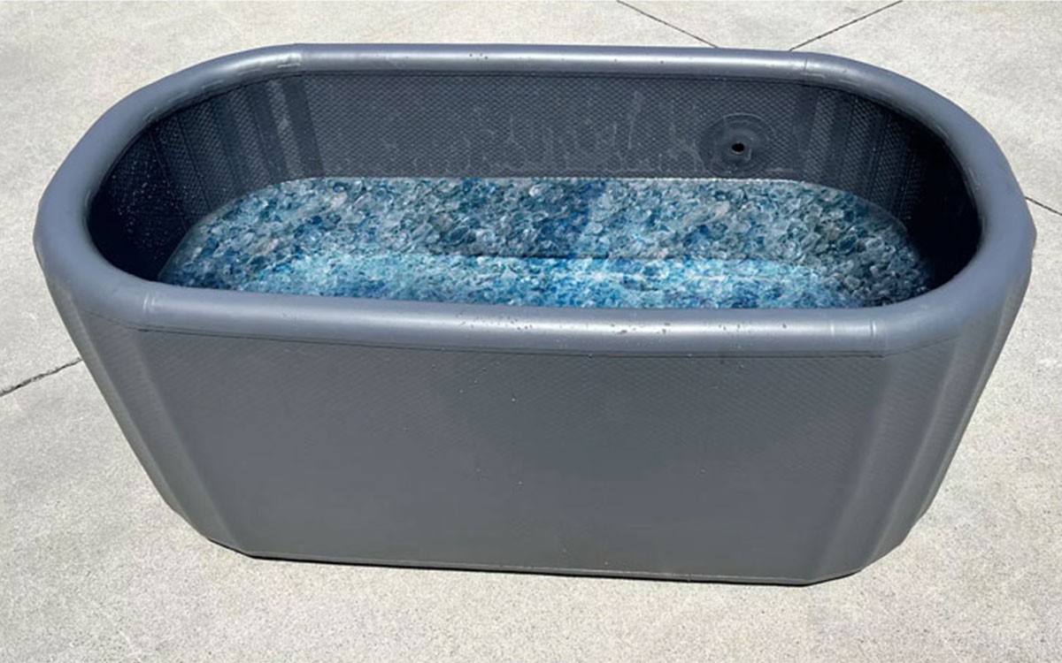 Inflatable-ice-bath